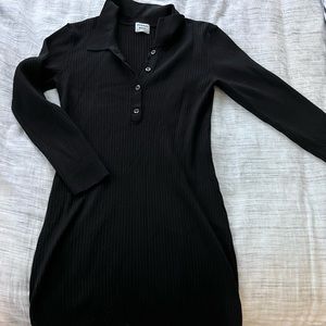 SUNDAY BEST BLACK RIBBED DRESS WITH BUTTONS AND A COLLAR FROM ARITZIA | SIZE M
